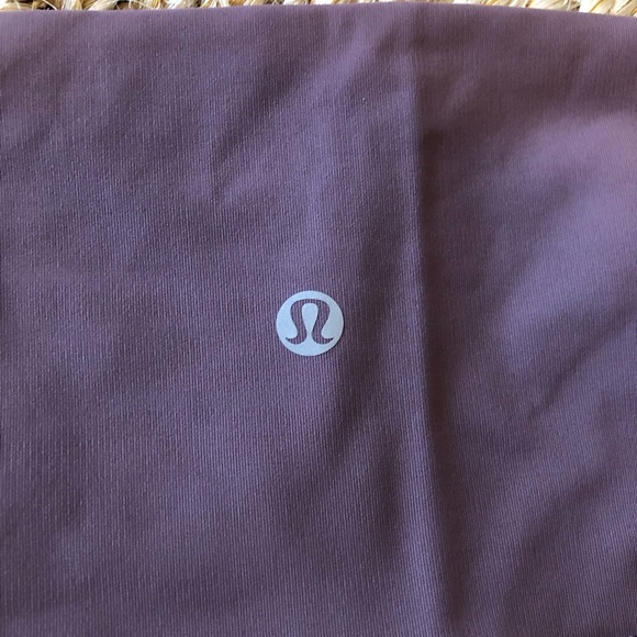 Lululemon Wonder under High-rise Scallop Hem 23” Roll Down in Full on Luxtreme - Picture 6 of 7